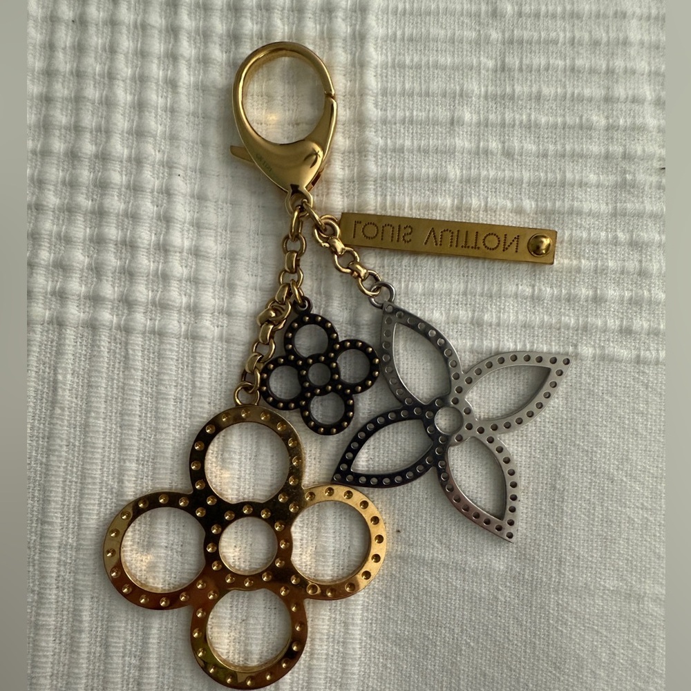 ⭐️ Authentic ⭐️ Louis Vuitton Bag Charm